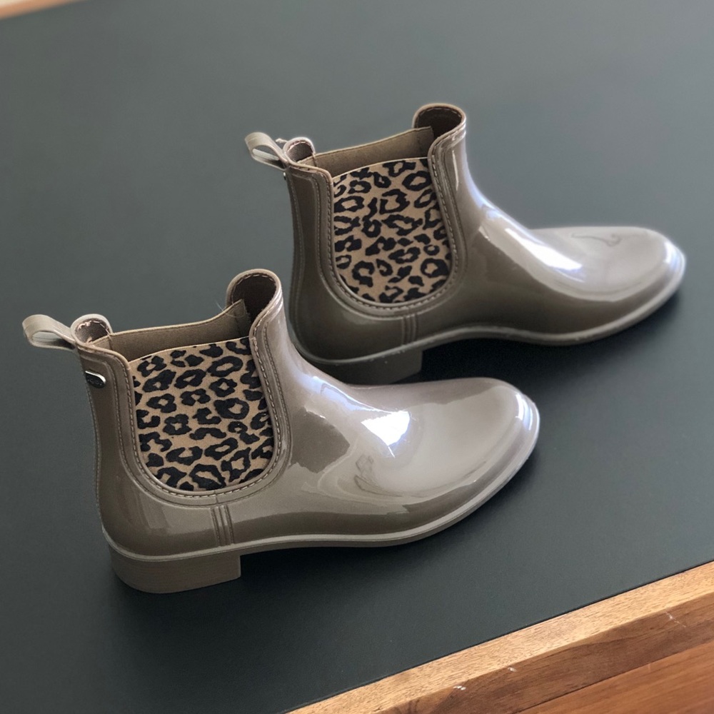 Leopard rain boot - Picture 2 of 6